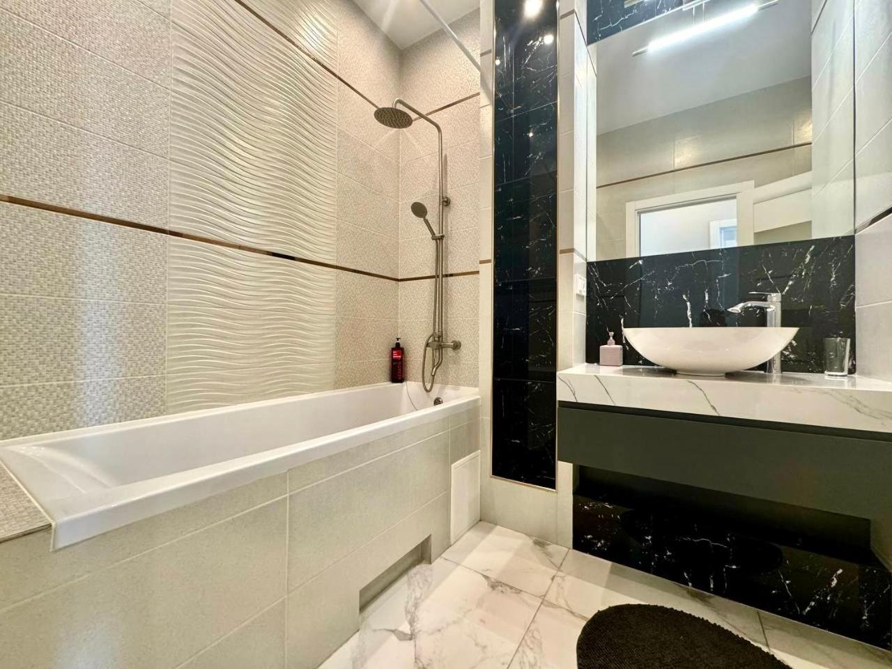 Apartpoltava Premium Дизайн Закритий Жк Пилипа Орлика 26 Exteriör bild